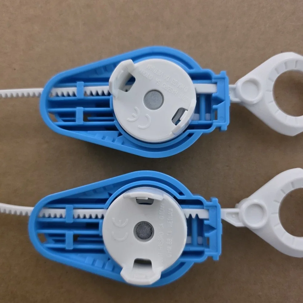 2017 Hasbro Beyblade Burst Turbo Battle League Launchers With Ripcords Lot Of 14